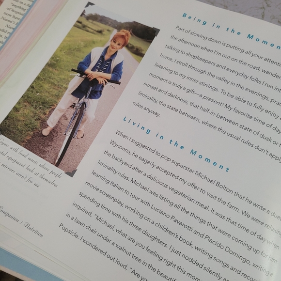 Naomi's Home Companion Scrap and Cookbook Naomi Judd Hardback Book - Picture 4 of 7